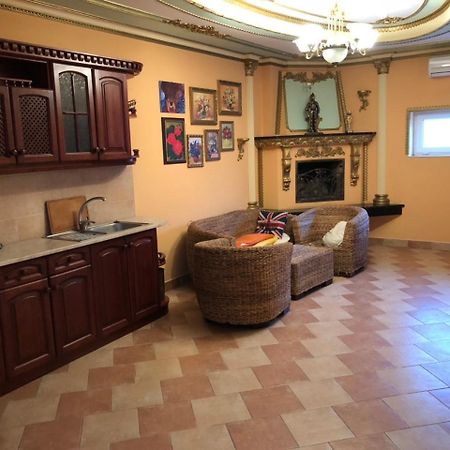 Hotel Nikolet Μουκάτσεβο Εξωτερικό φωτογραφία
