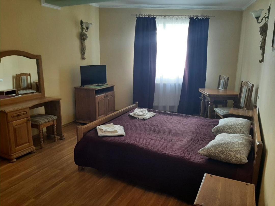 Hotel Nikolet Μουκάτσεβο Εξωτερικό φωτογραφία