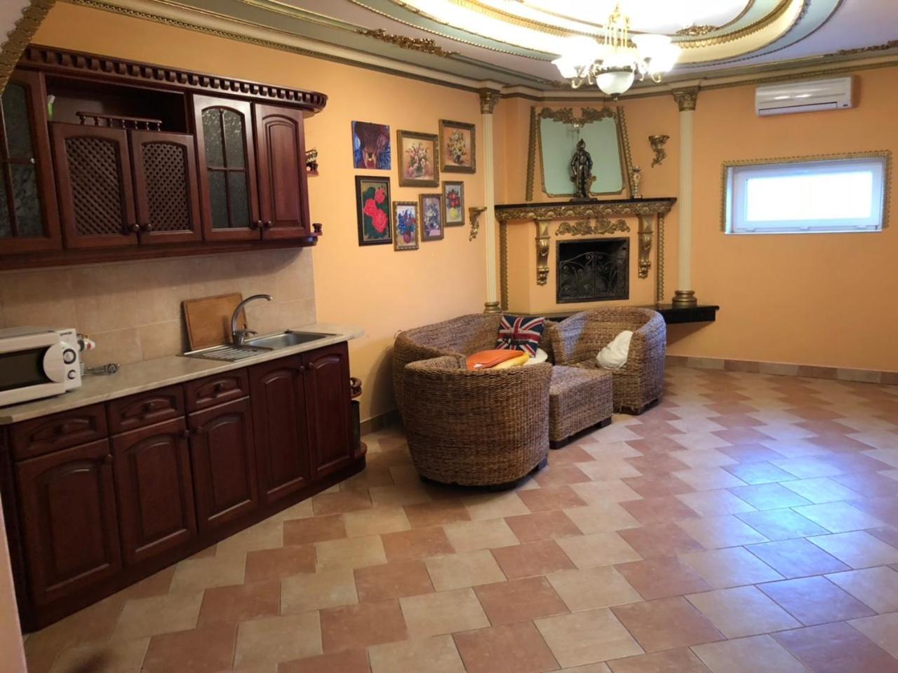 Hotel Nikolet Μουκάτσεβο Εξωτερικό φωτογραφία